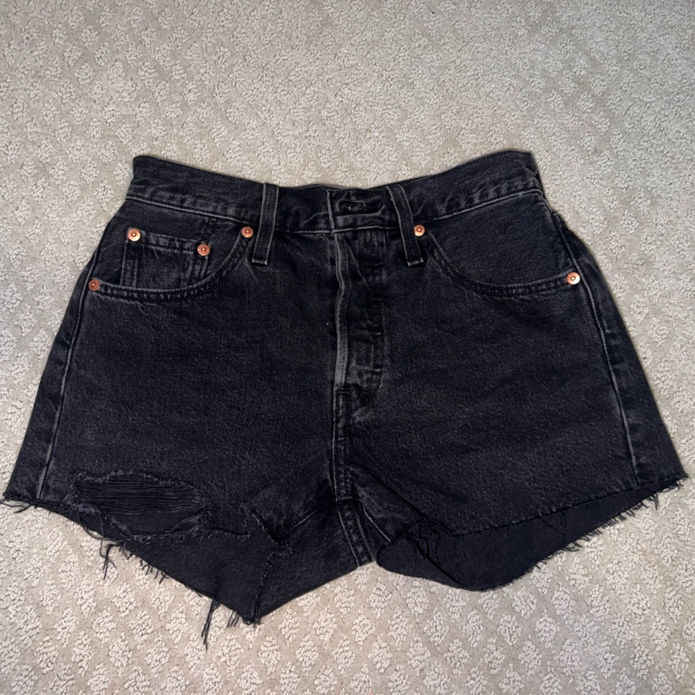 Brand new Levi’s 501 shorts in black